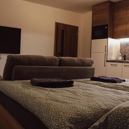 Iq Apartments Presov Ngoại thất bức ảnh
