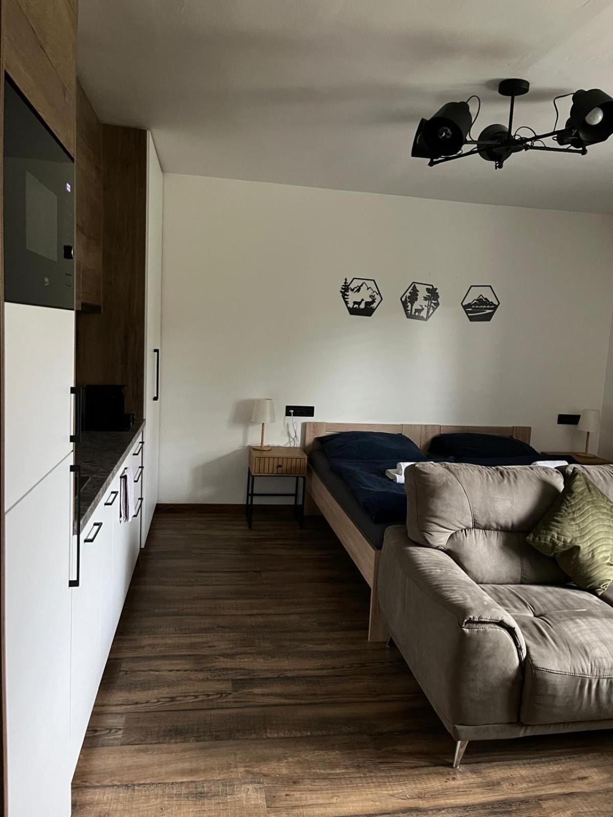 Iq Apartments Presov Ngoại thất bức ảnh