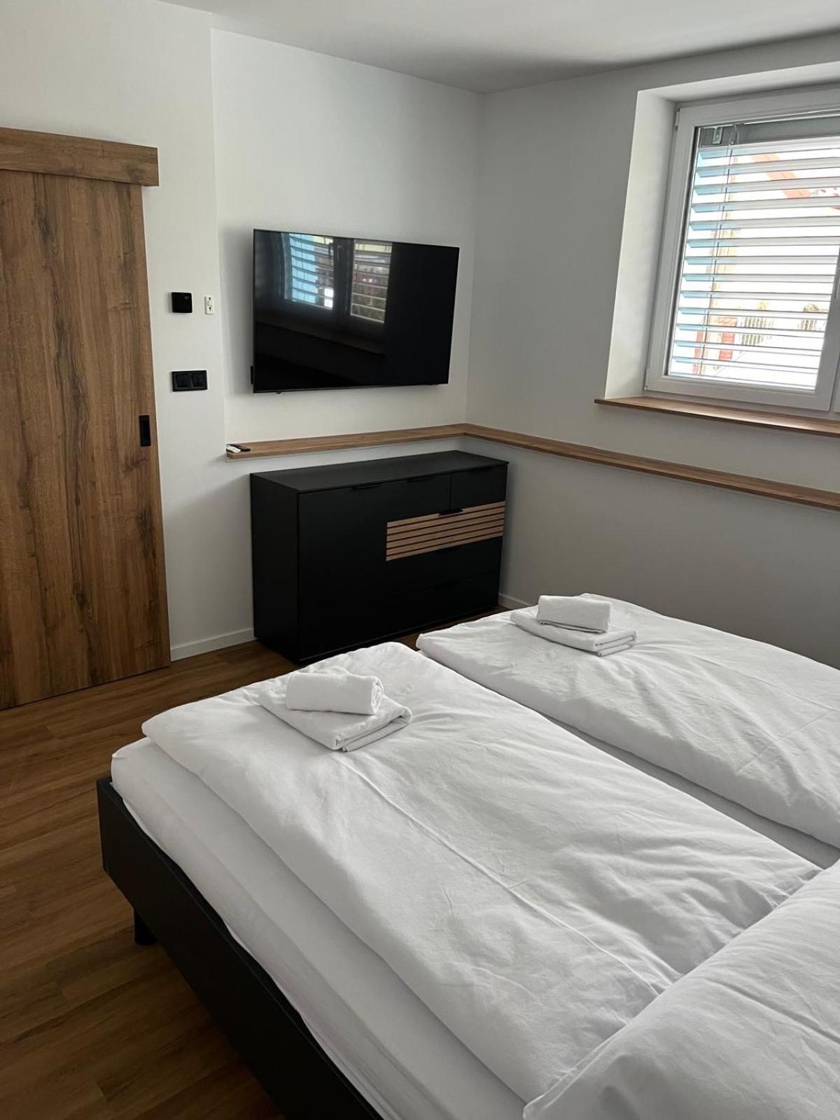 Iq Apartments Presov Ngoại thất bức ảnh