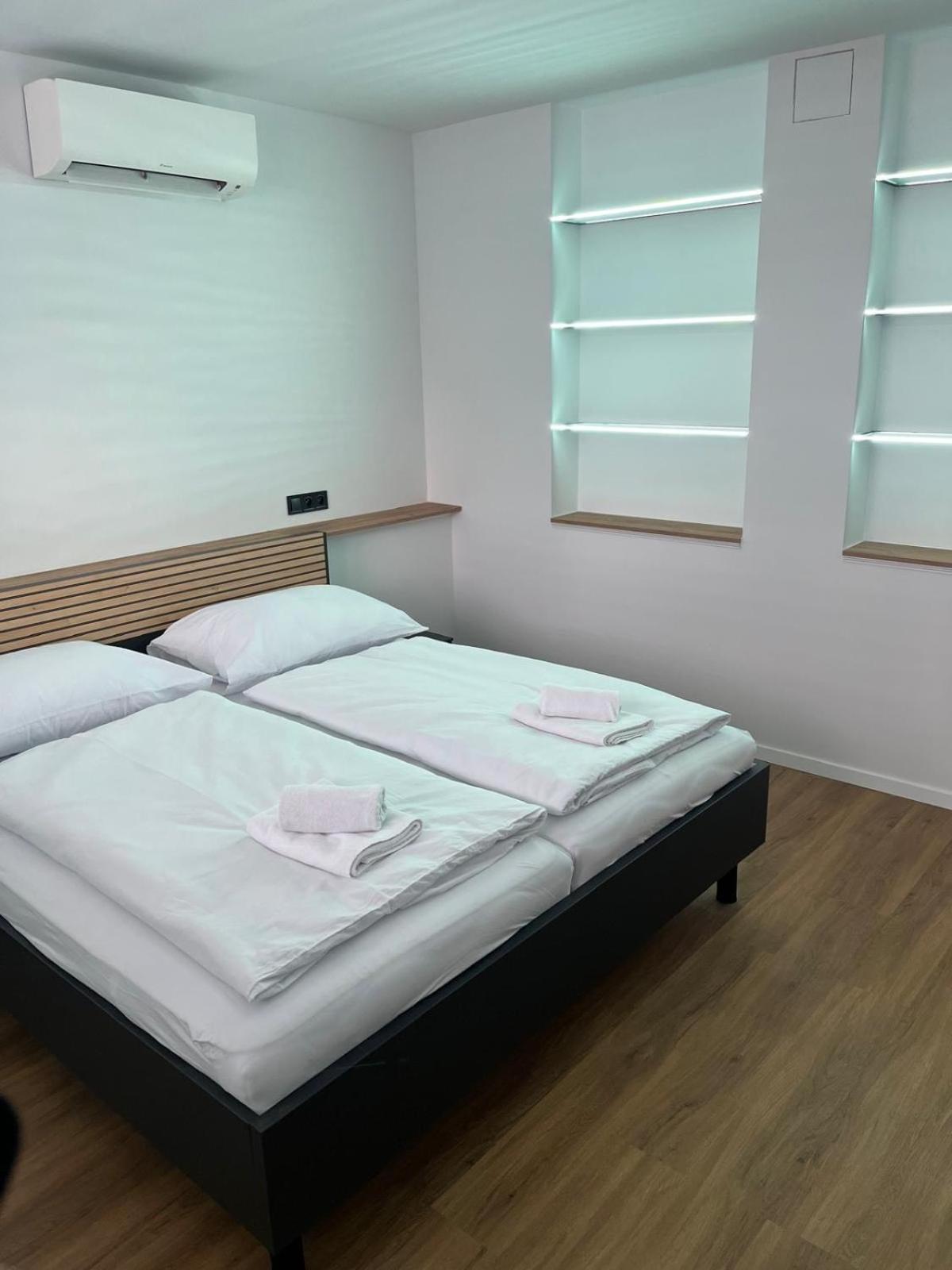 Iq Apartments Presov Ngoại thất bức ảnh