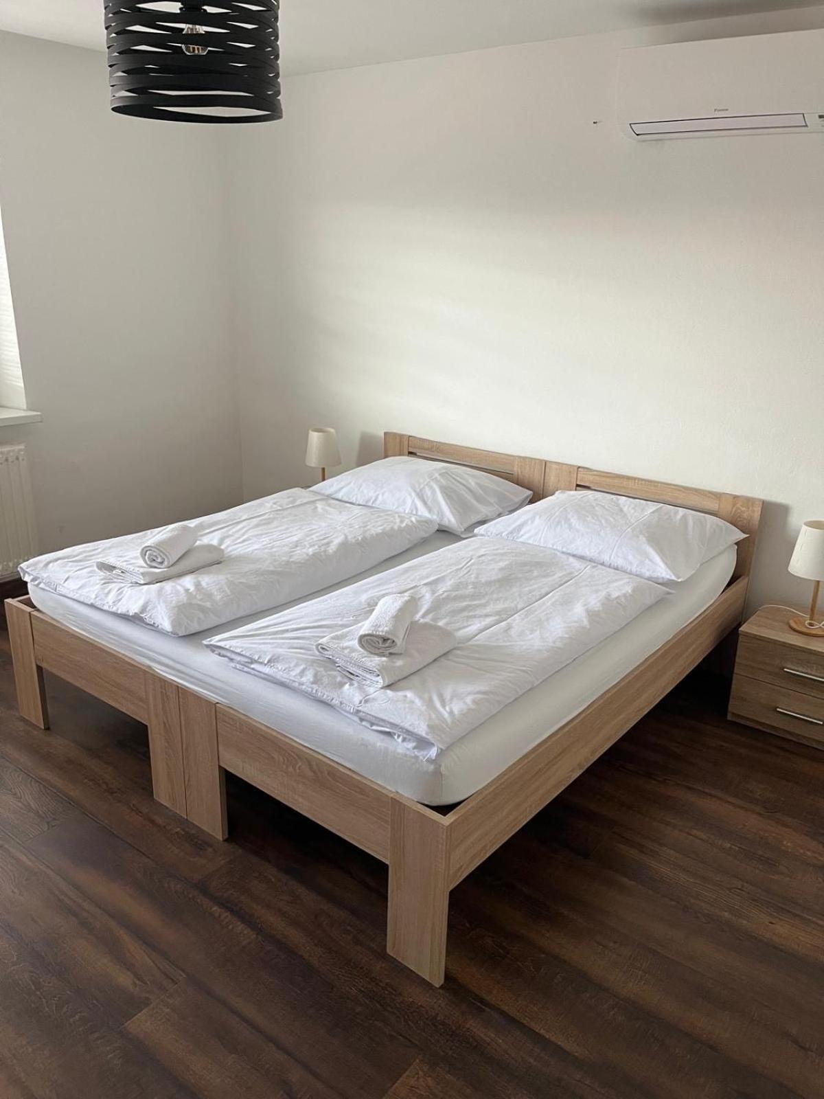 Iq Apartments Presov Ngoại thất bức ảnh