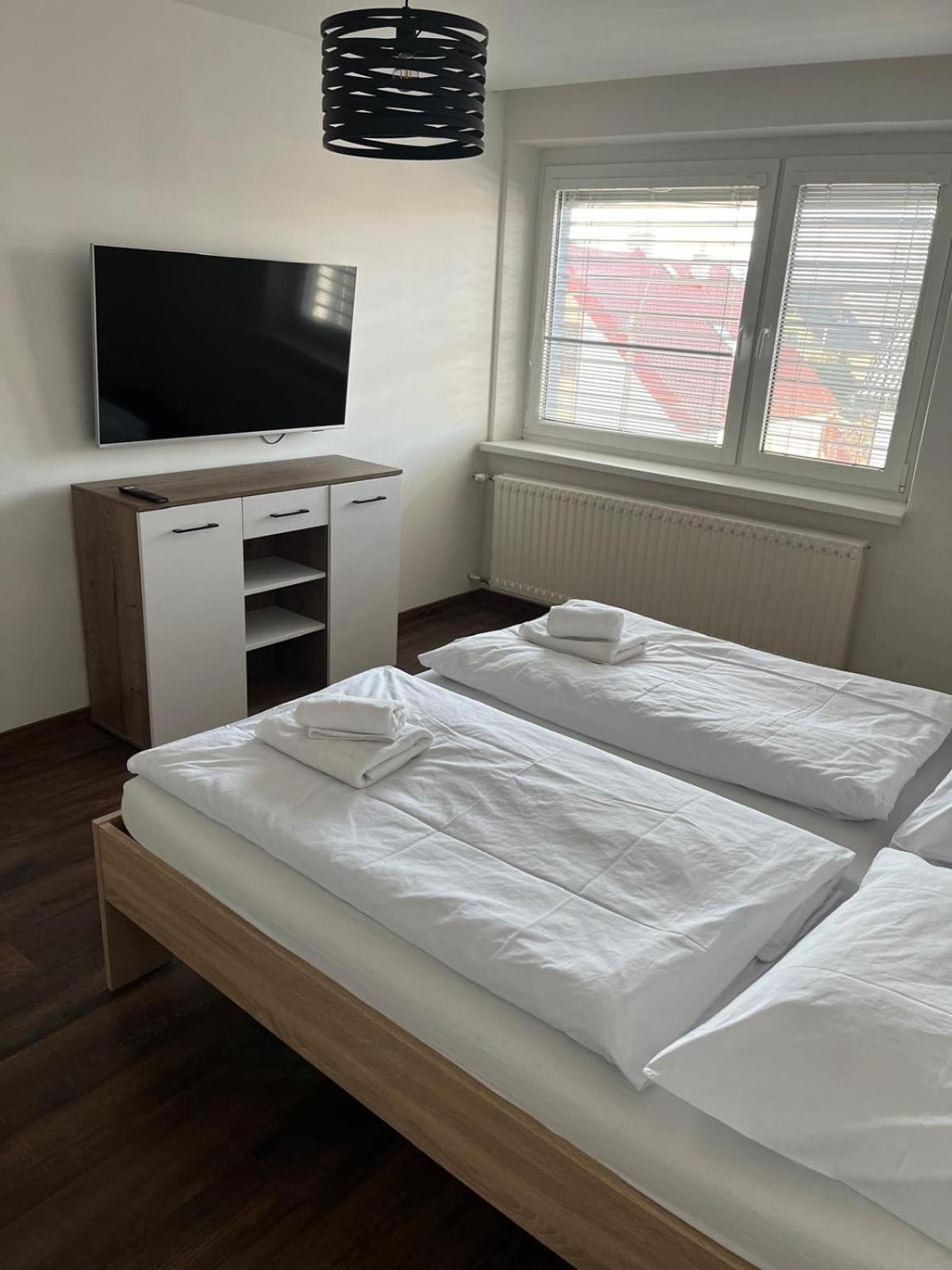 Iq Apartments Presov Ngoại thất bức ảnh